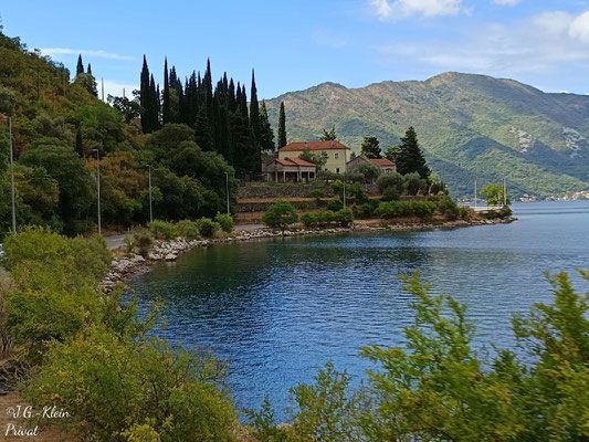 2025 Kotor Hop on Hop off