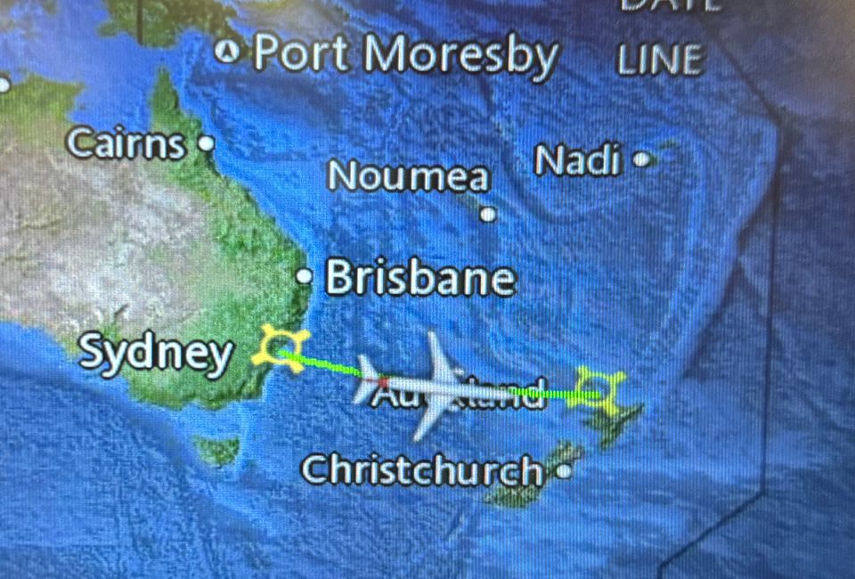 Flight: Sydney-Auckland