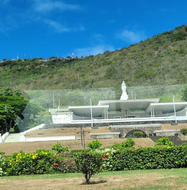 Tag 132 und 133 von 175: Kreuzfahrt rund um die Welt - Port Louis/Mauritius - geänderte Route - weiträumige Umfahrung der Krisengebiete