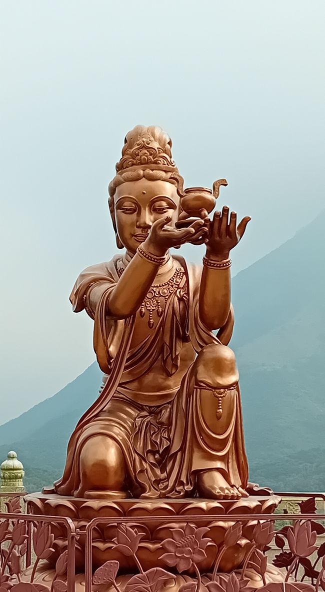 Buddha di Tian Tan