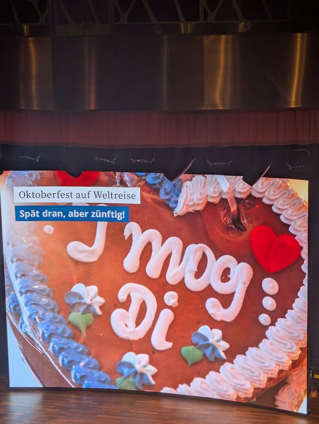 Tag 5 – Oktoberfest auf Weltreise: Spät dran, aber zünftig! 🍻🚢