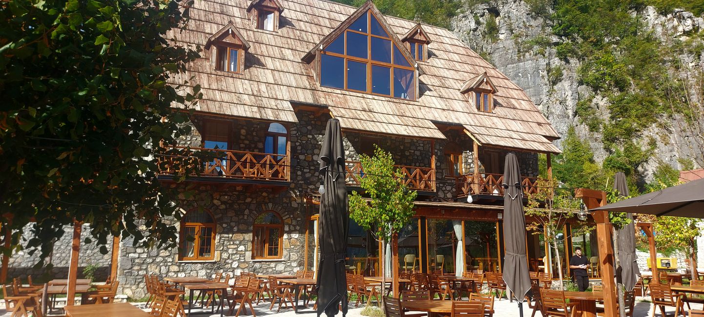 Escursione da Valbona a Theth