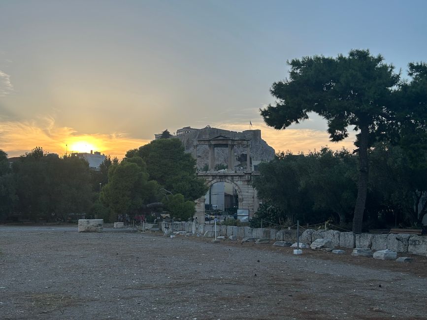Blick auf die Akropolis vom Olympieion