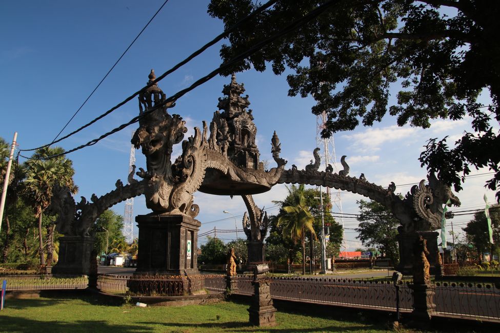 Etiqueta 9: De Java a Bali