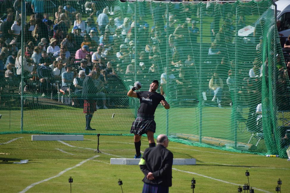 Strong Men, Pipes and Drums