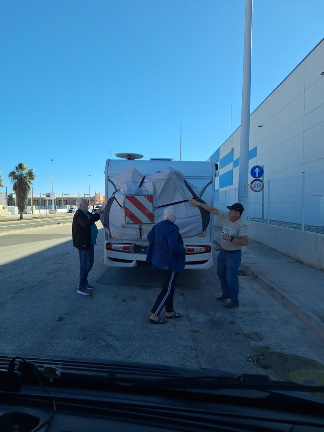 Kontrolle...alles fest Dieter??