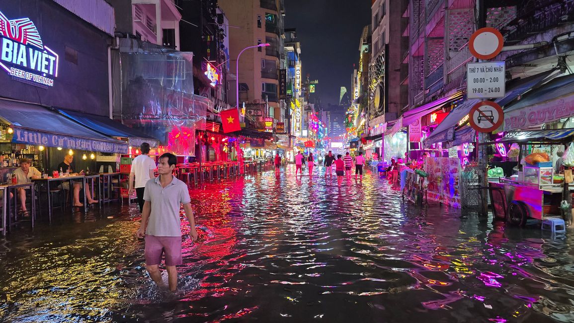 Good-bye, Cambodia - Good Morning, Vietnam!