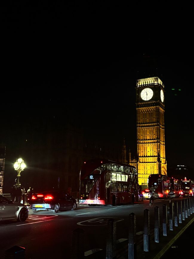 London by night