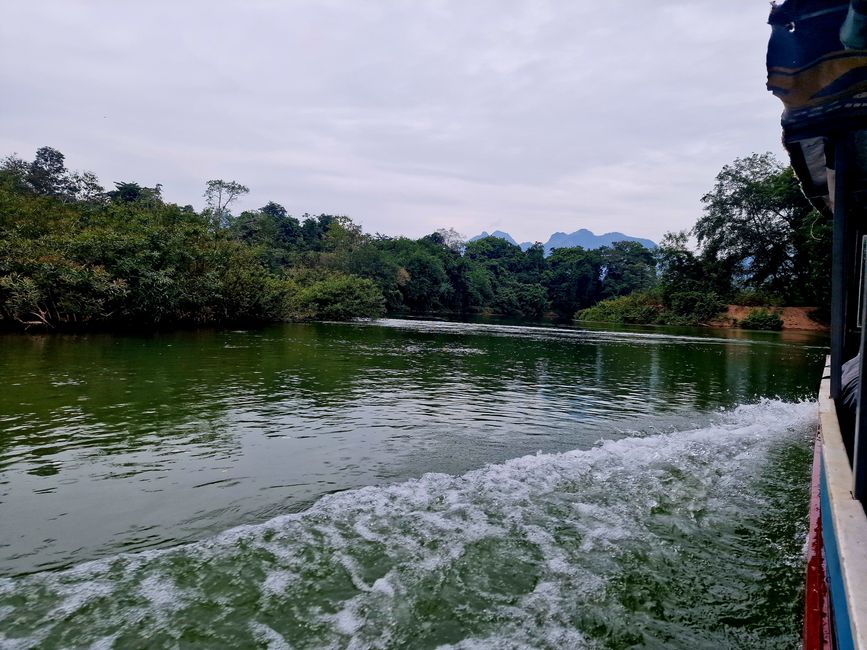 Entlang dem Fluß Nam Ou - nach Muang Ngoi und zurück