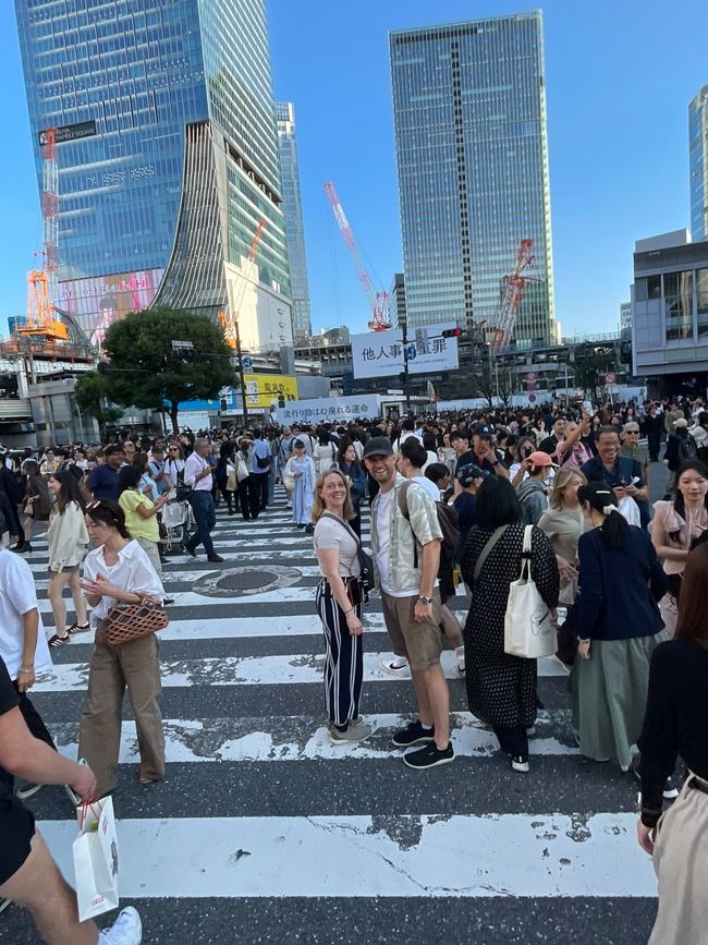 Shibuya-Crossing
