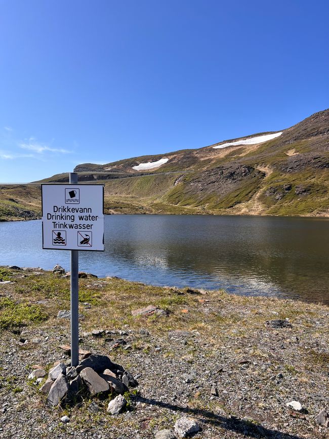Auf dem Rückweg vom Nordkap nochmal kurz Wasser geschöpft