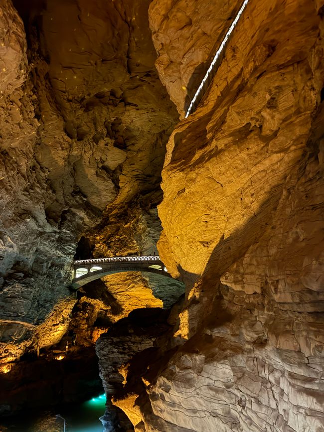 Den gule drages grotte