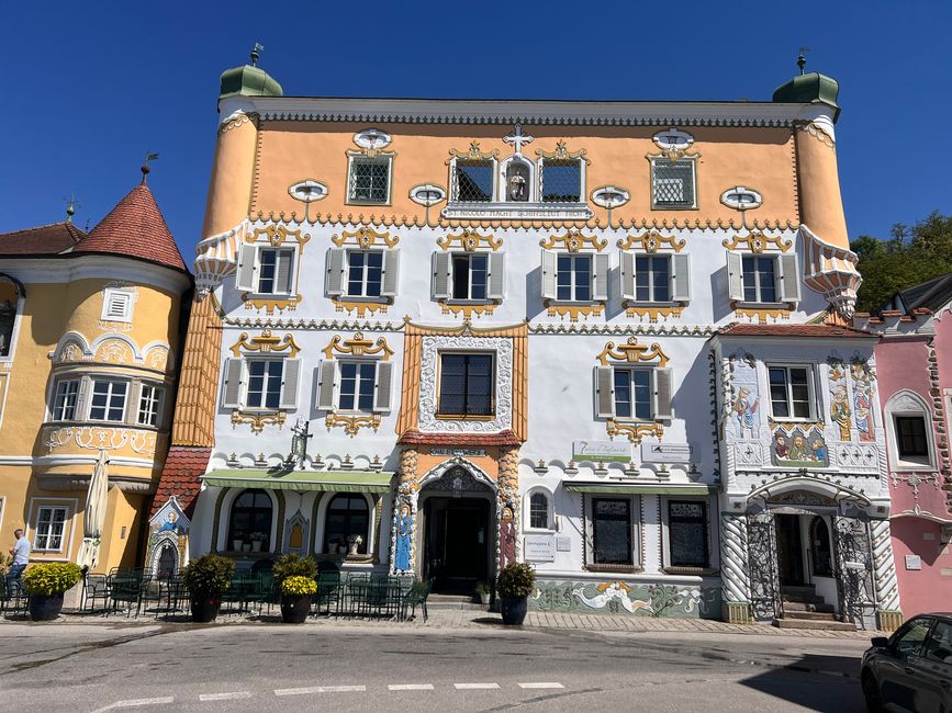 16 nach Linz