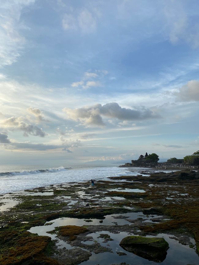 Pura Tanah Lot in the background