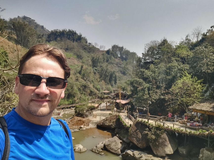 Wanderung in SaPa zum Cát-Cát-Village und den Wasserfällen