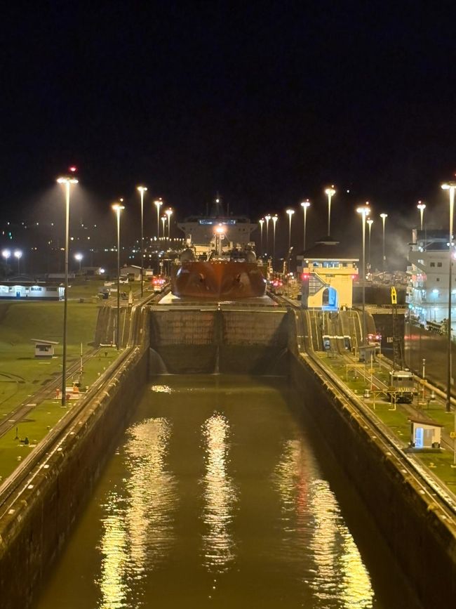 18. Tag Durchfahrt Panama Kanal 12.12.2025