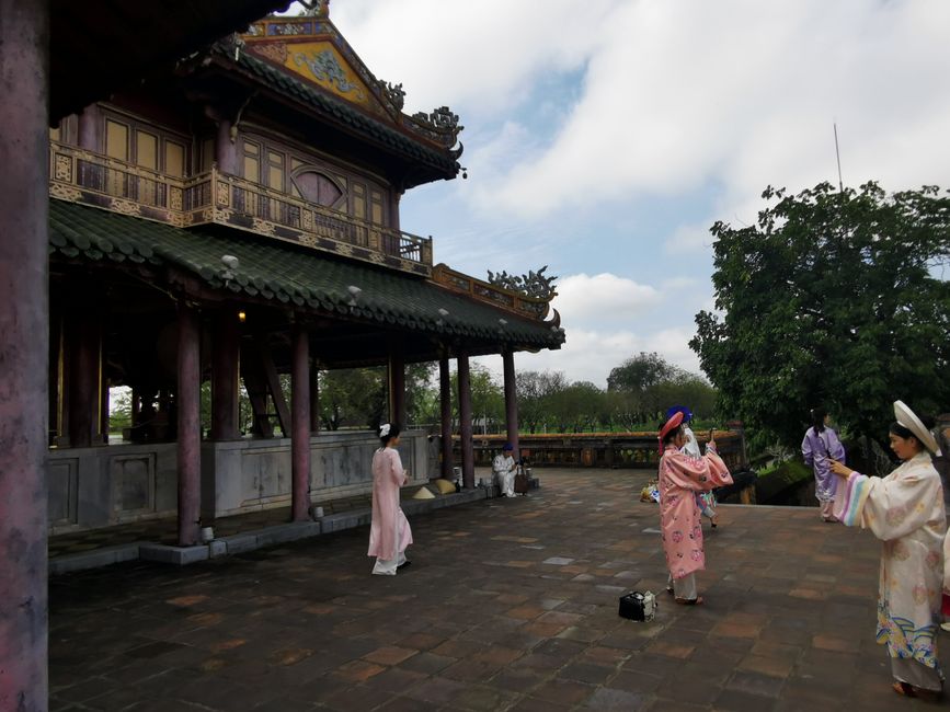 Recorrido por la antigua ciudad imperial de Hue