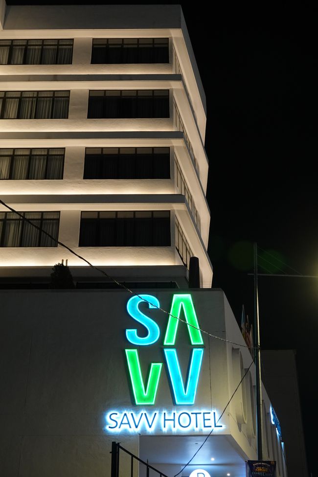 我们的酒店位于乔治城....