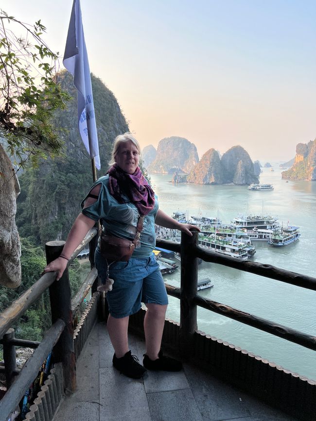 Tag 3 - Hanoi: Glitzereinhörner, Affen und die Kunst der Perlenzucht