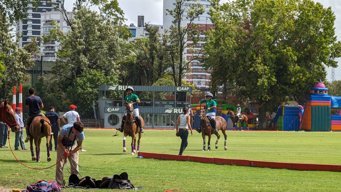 Hop On Hop Off Buenos Aires - Tag 1