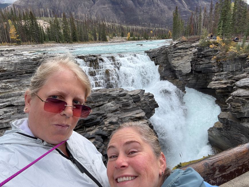 Tag 12 - 🏔️ Wasserfälle, Wetterkapriolen & Wellness – ein (fast) perfekter Tag in Jasper