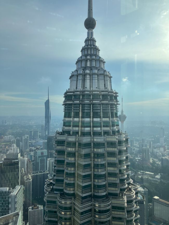 Kuala Lumpur: Fremad, opad - koste hvad det vil