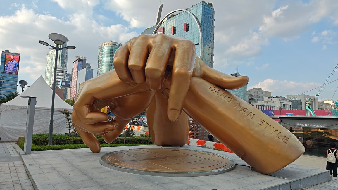 Gangnam Style Skulptur