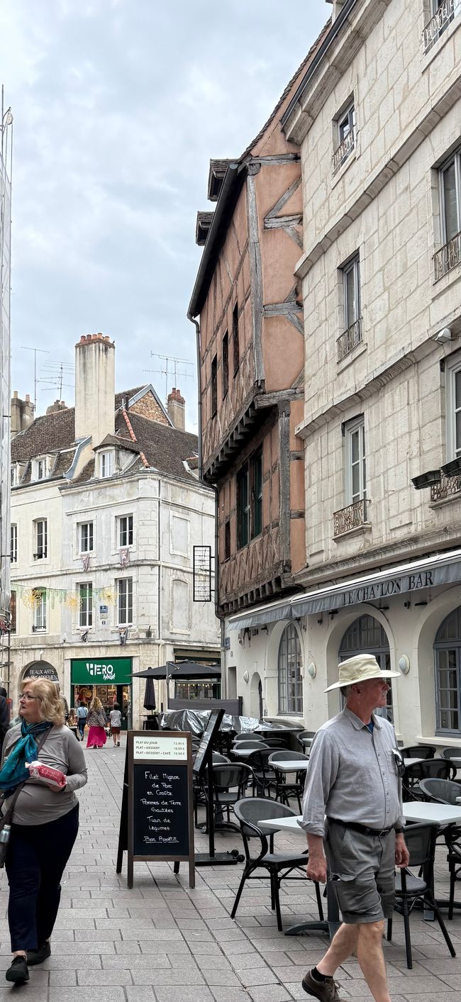  Rue du Châtelet