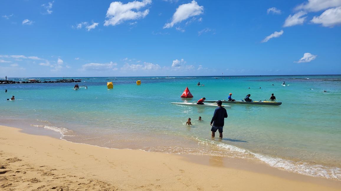 At 'Carefree Beach' – Sans Souci-Kaimana Beach Park