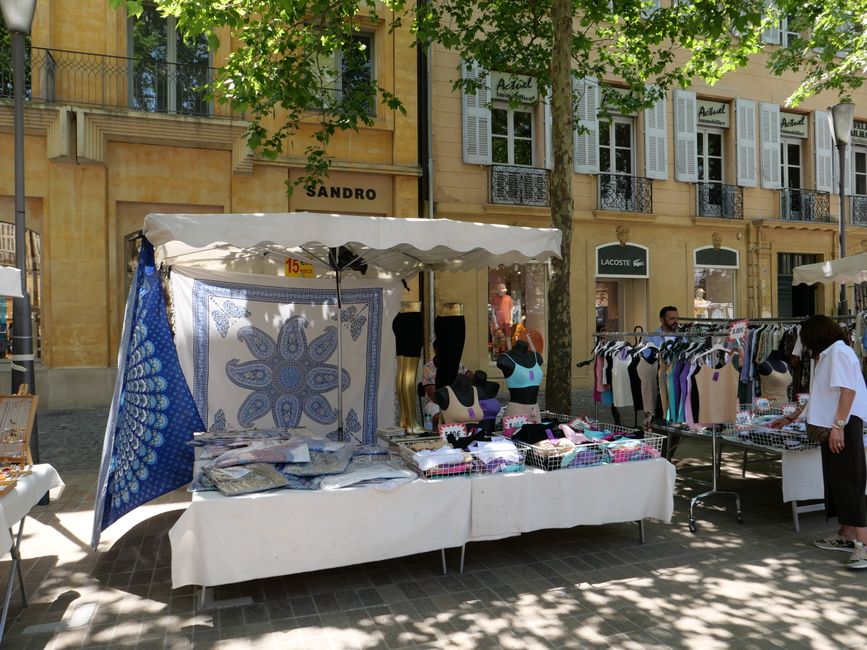 Cours Mirabeau mit Markt 