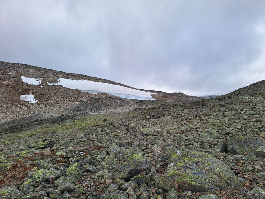 Restos de nieve en septiembre