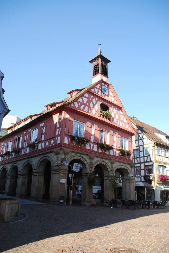 Fachwerk, Kunst und Kettensägen