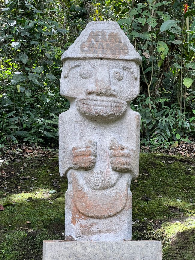 Étiquette 6/Lun, 2ème partie (Parc Archéologique de San Augustin)