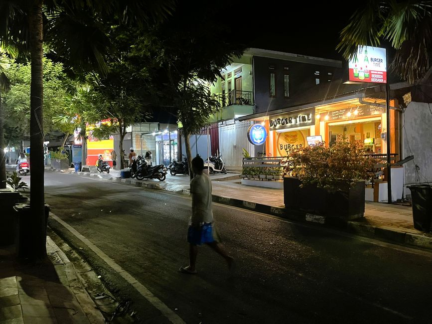 Labuan Bajo, Sukarno-Strasse