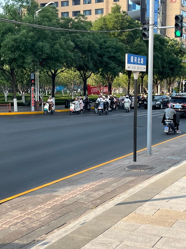 because the police are standing there!111