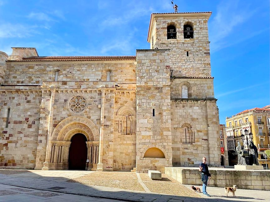 The Iglesia de Santa Maria de la Horta.