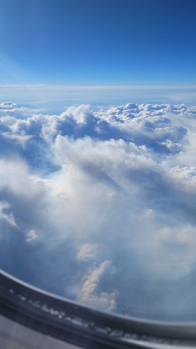 sehr schöne Wolkenbildung 