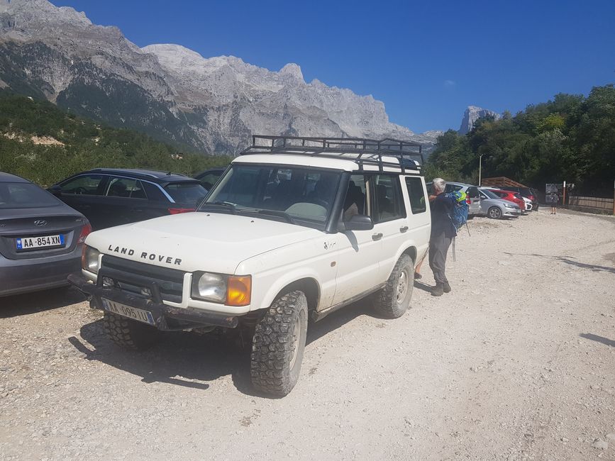 Wir fahren über Stock und Stein nach Theth