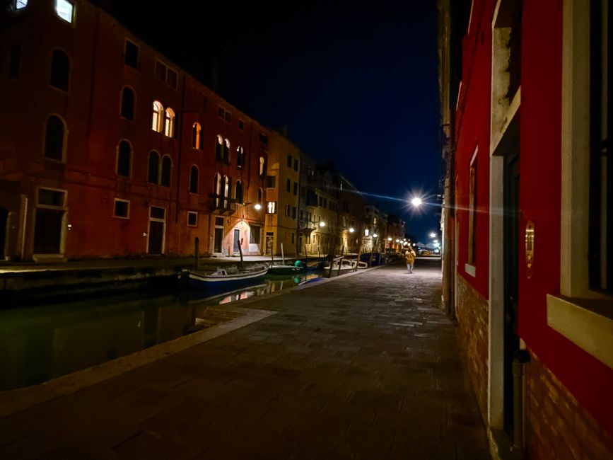 Meine Straße bei Nacht