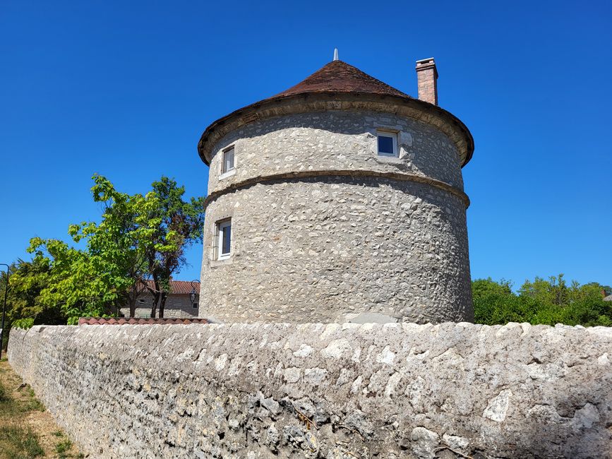 Charroux