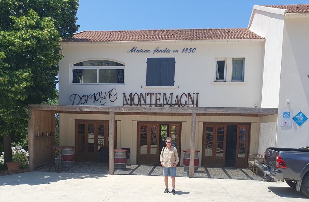 Weingut Montemagni, außen...