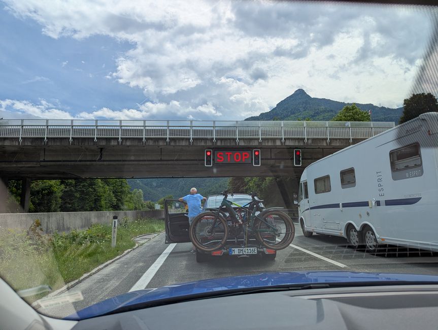 Impianto semaforico sull'autostrada in Austria