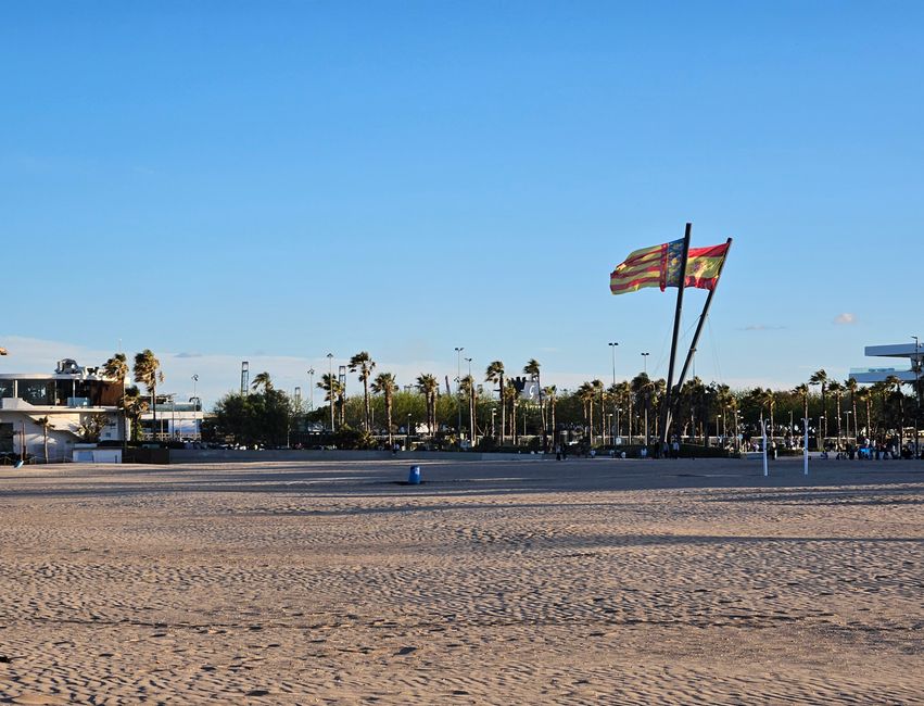 2025 - April - Valencia - Strand und Karfreitag