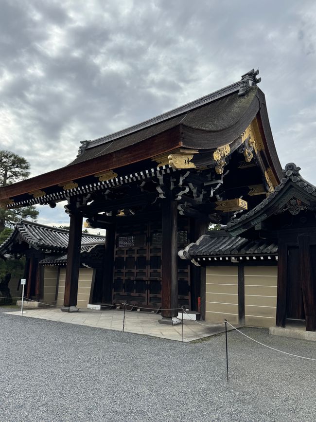 Kaiserpalast & Osaka