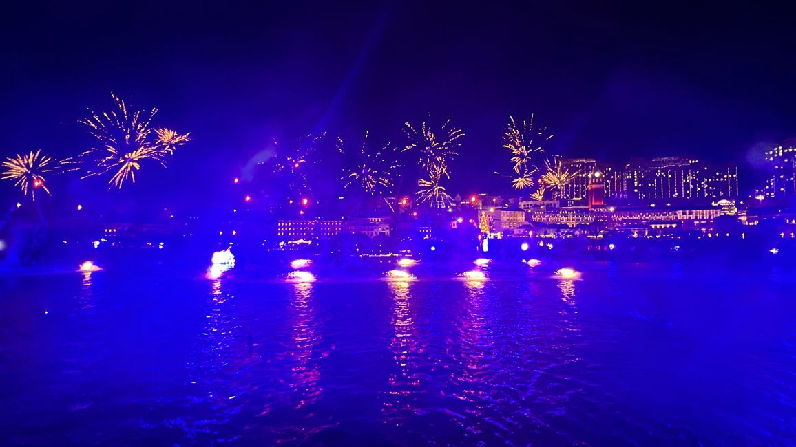 Tag 13 - Phu Quoc : Un spectacle étincelant à Sunset Town