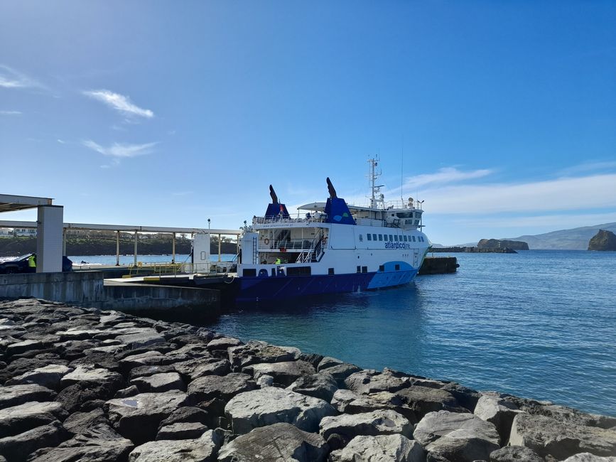 Ferry to Faial