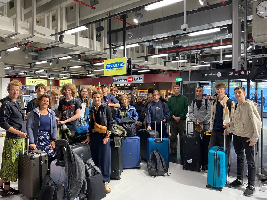 Day 1-2 (29./30.09.25): Travel days