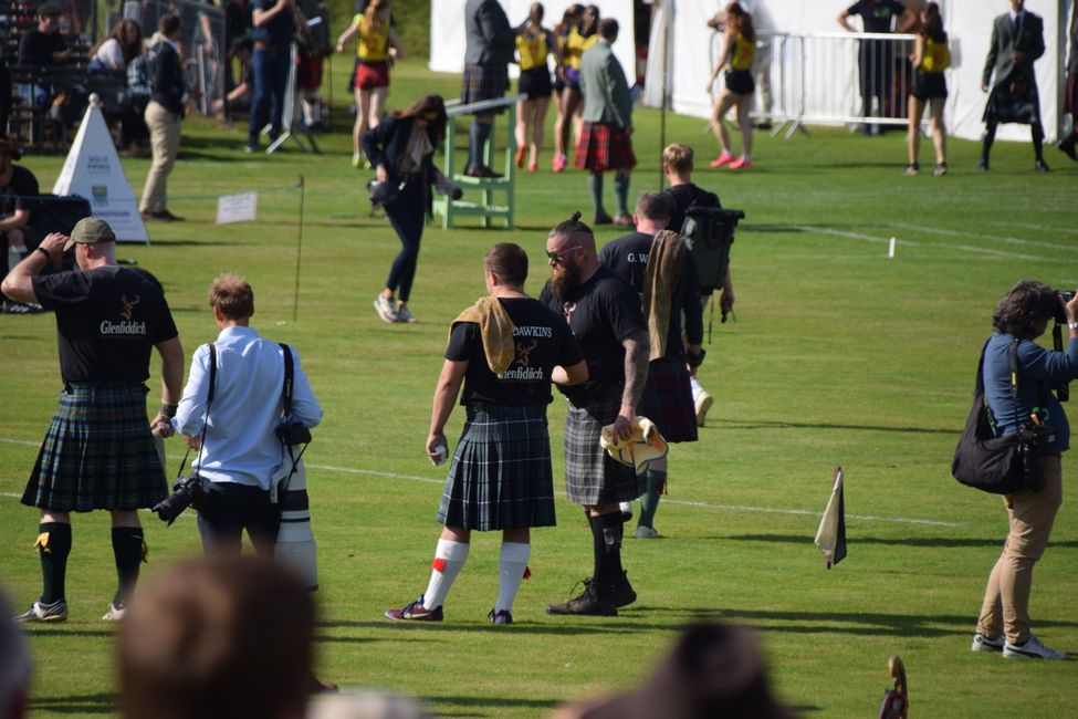 Strong Men, Pipes and Drums