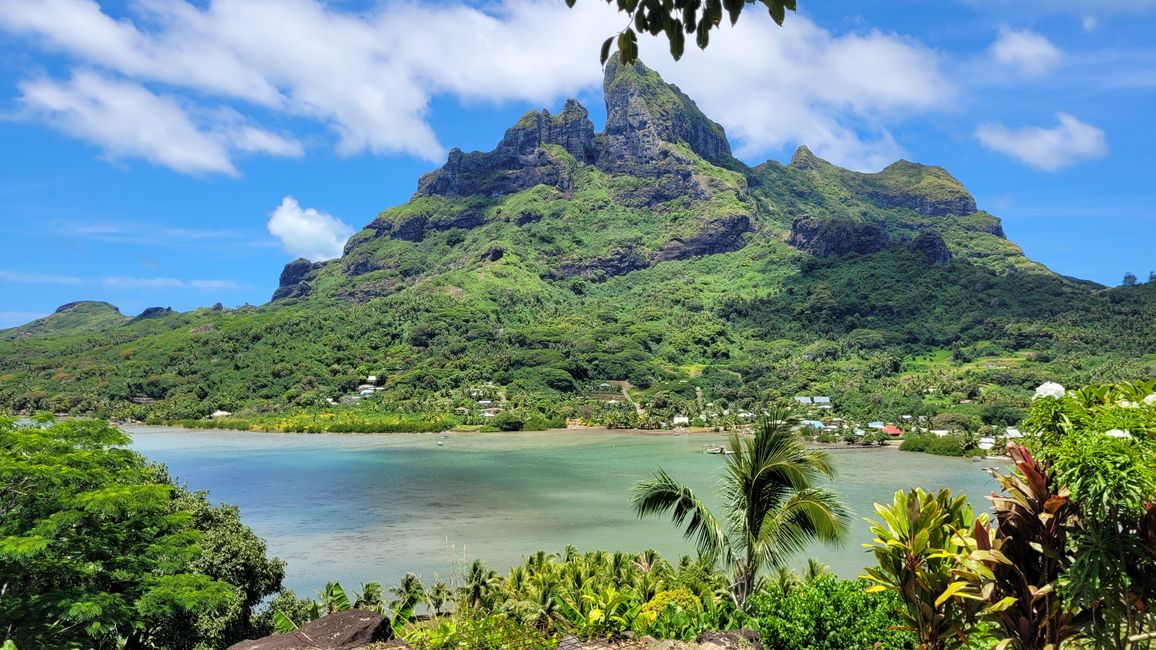 Dedo de Dios y Playa Matira / Bora-Bora