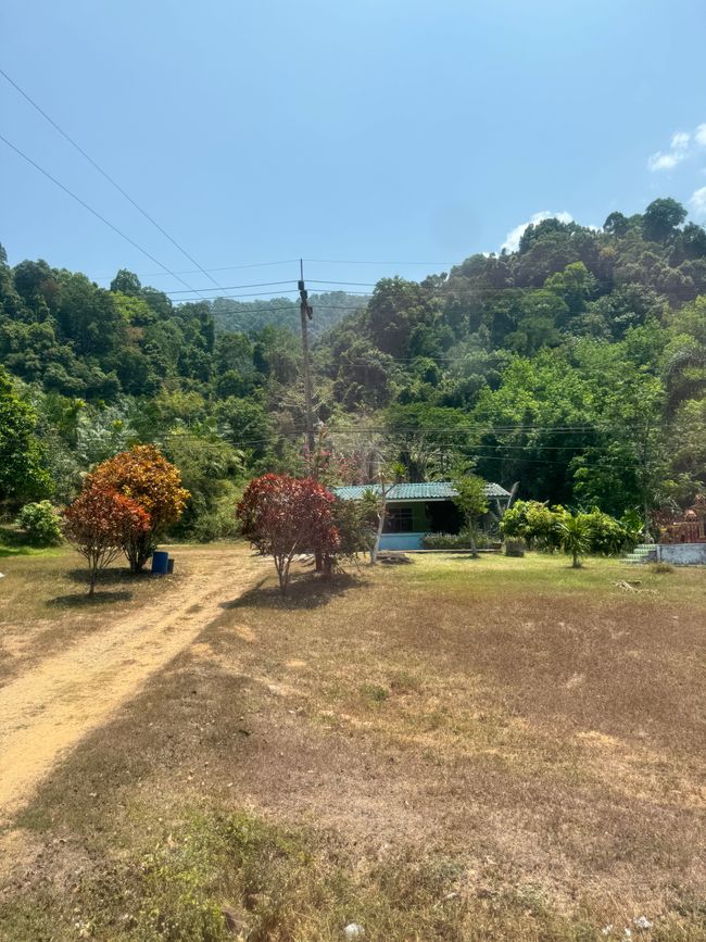 中途停留在 Ranong